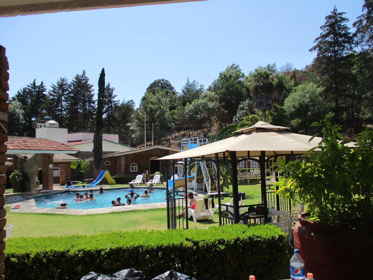 Hotel Villa Monarca Inn Zitácuaro Екстериор снимка