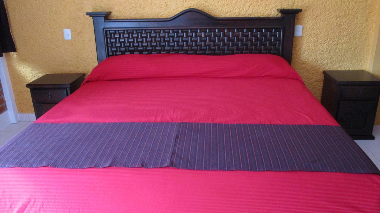 Hotel Villa Monarca Inn Zitácuaro Екстериор снимка