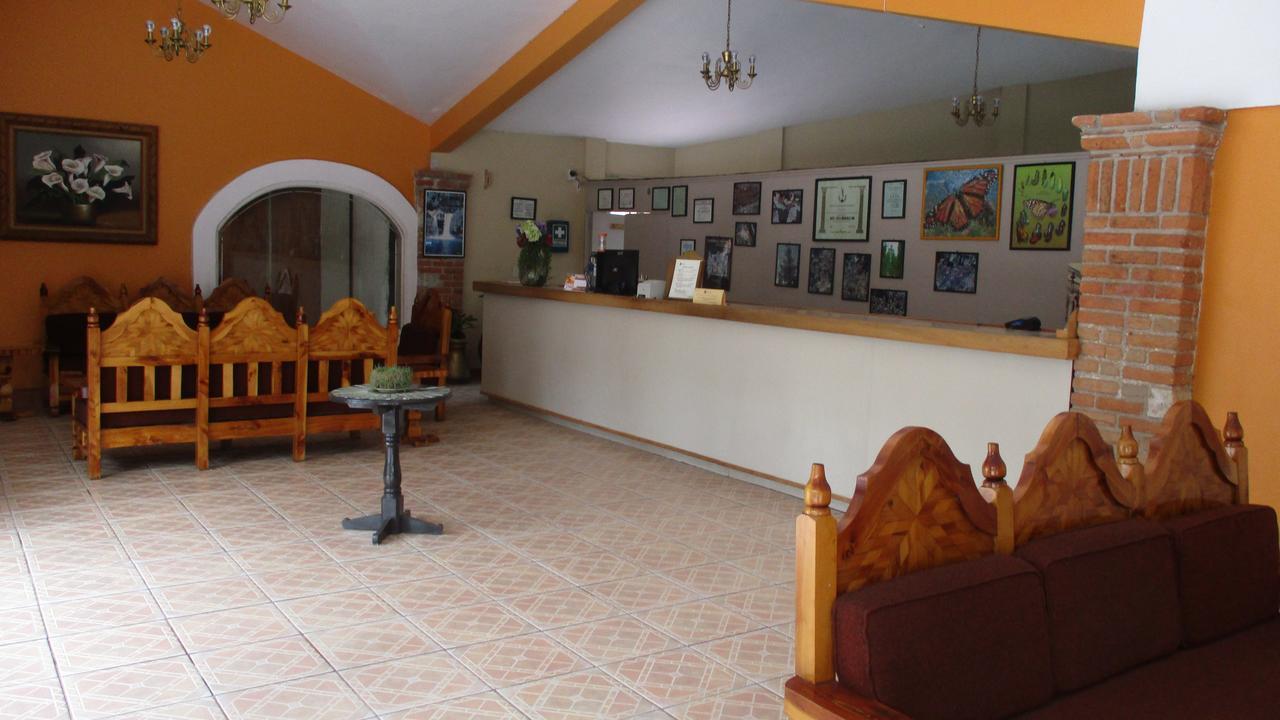 Hotel Villa Monarca Inn Zitácuaro Екстериор снимка