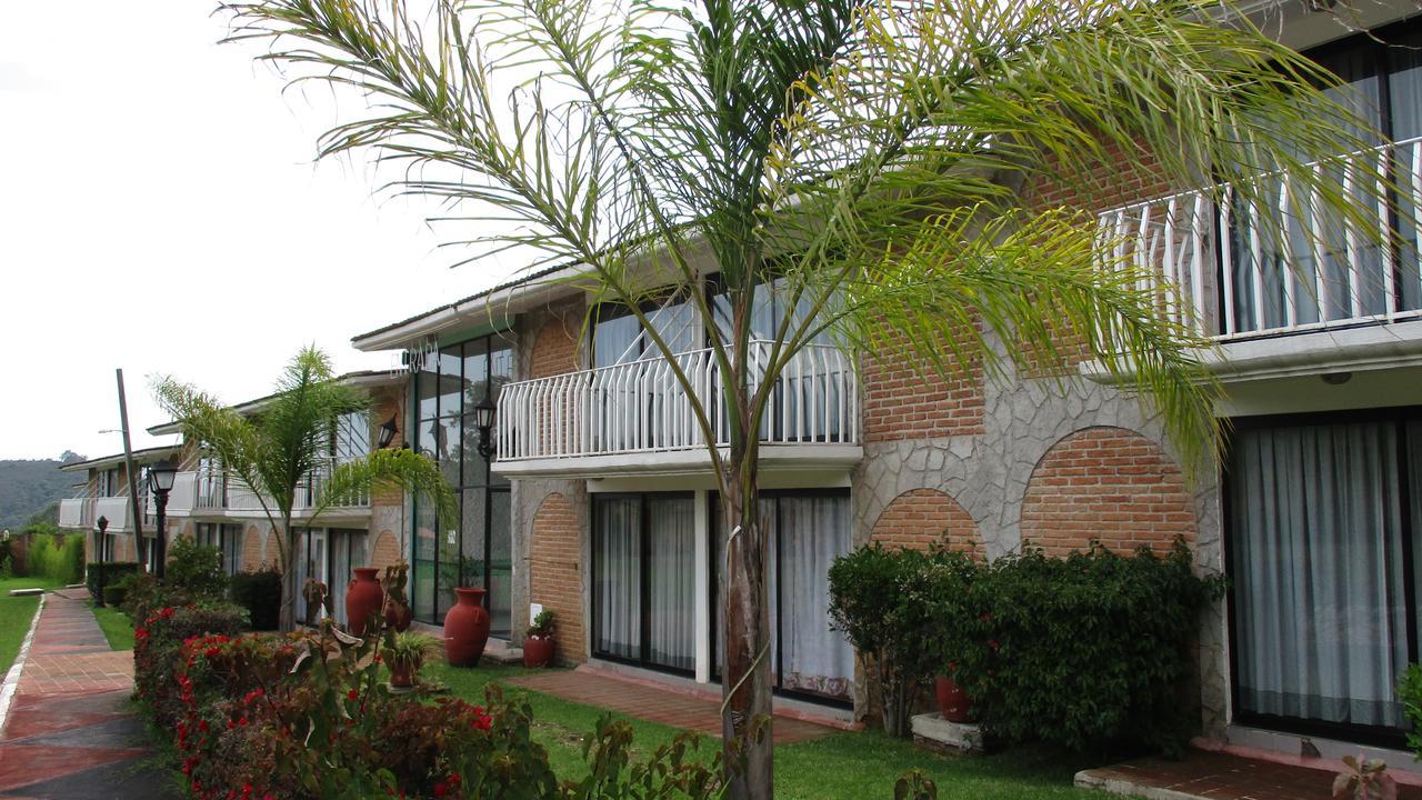 Hotel Villa Monarca Inn Zitácuaro Екстериор снимка