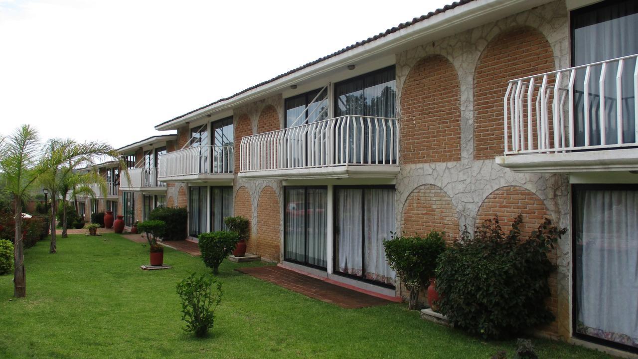 Hotel Villa Monarca Inn Zitácuaro Екстериор снимка