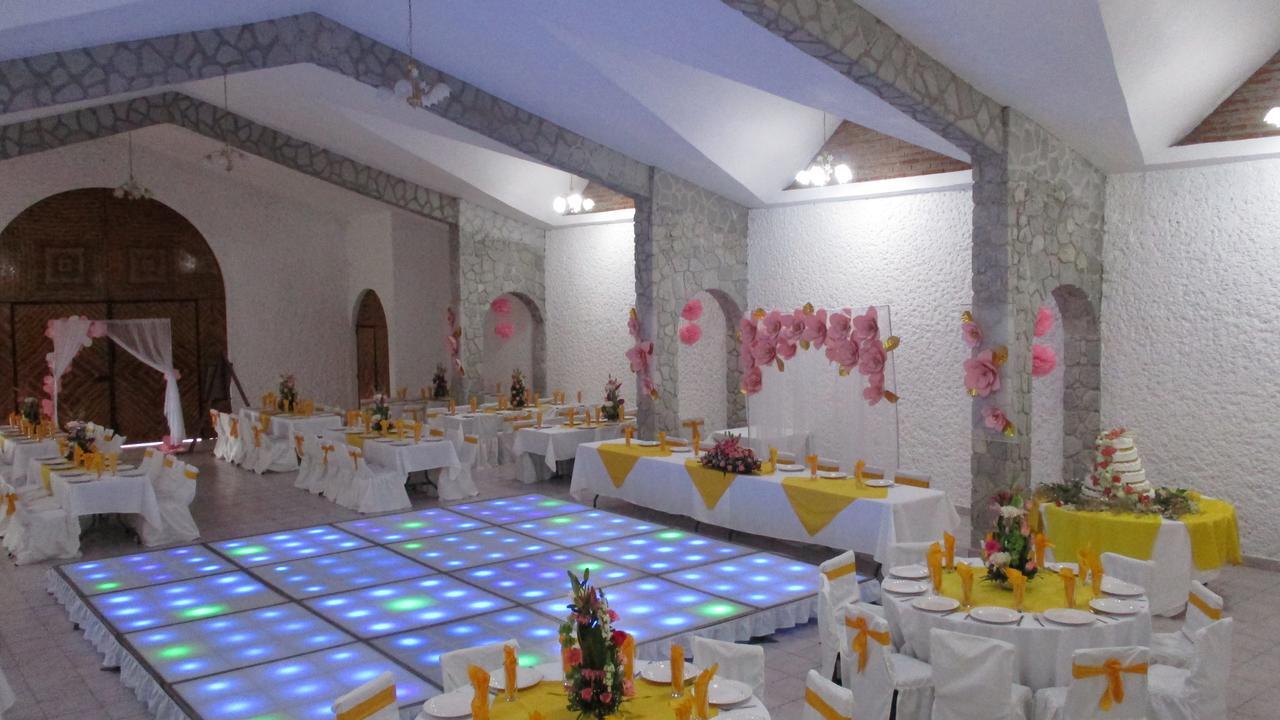 Hotel Villa Monarca Inn Zitácuaro Екстериор снимка