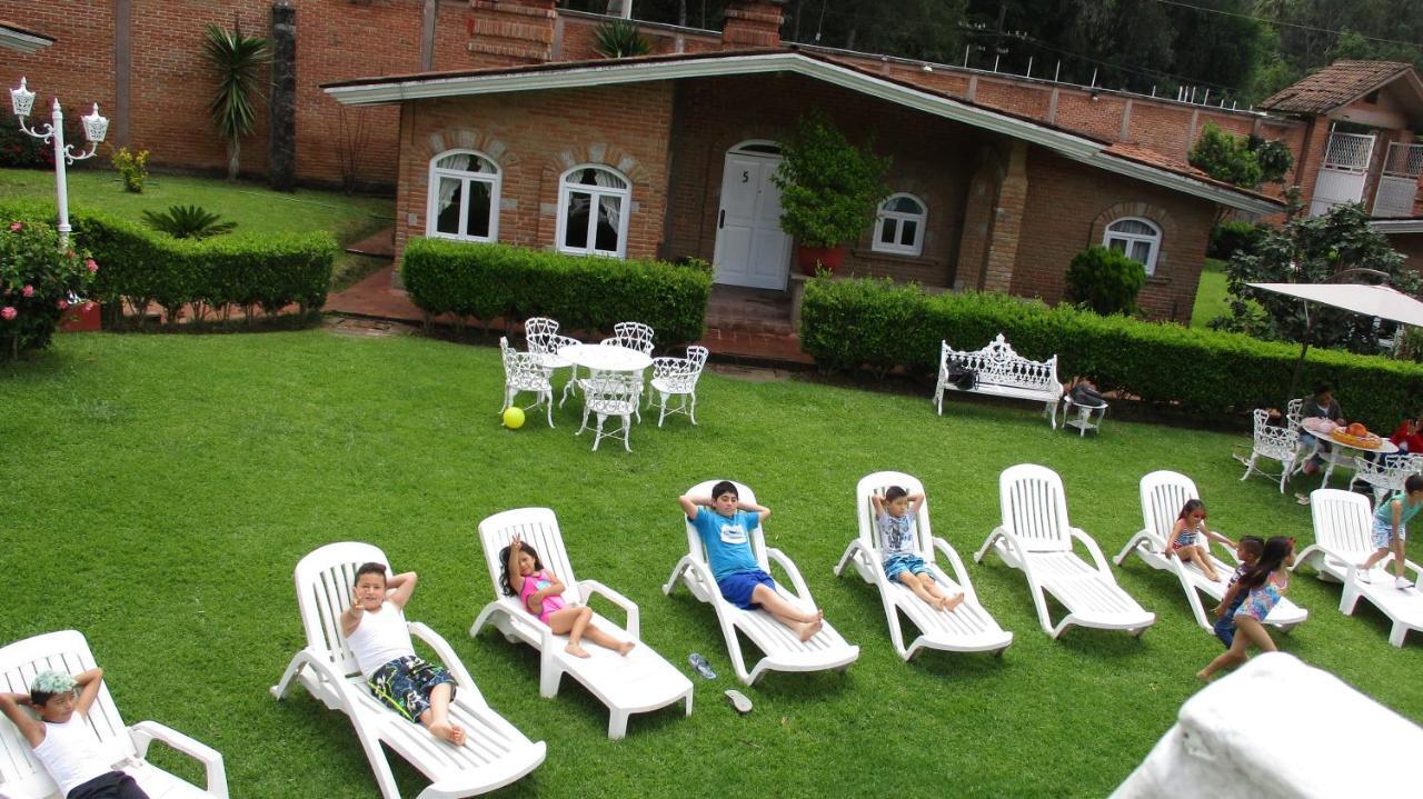 Hotel Villa Monarca Inn Zitácuaro Екстериор снимка