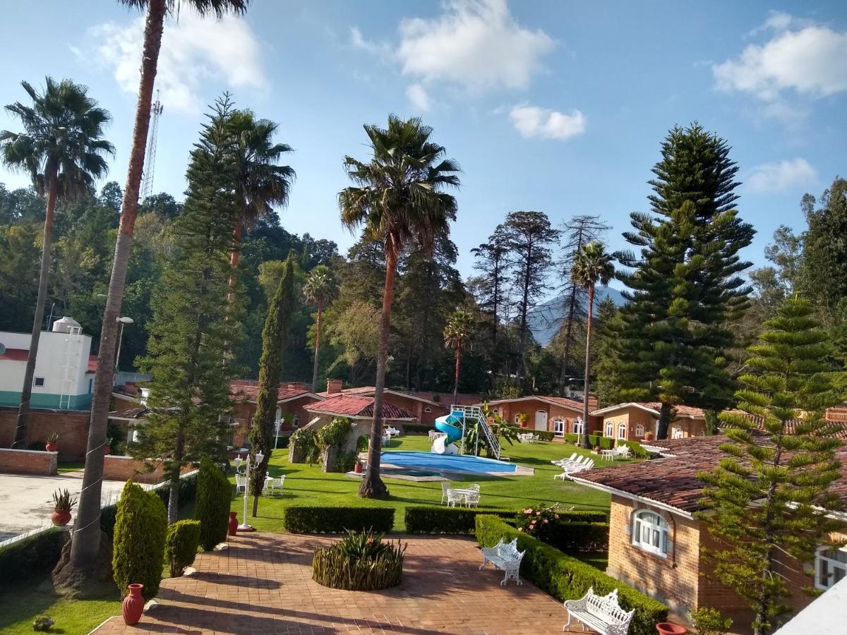 Hotel Villa Monarca Inn Zitácuaro Екстериор снимка